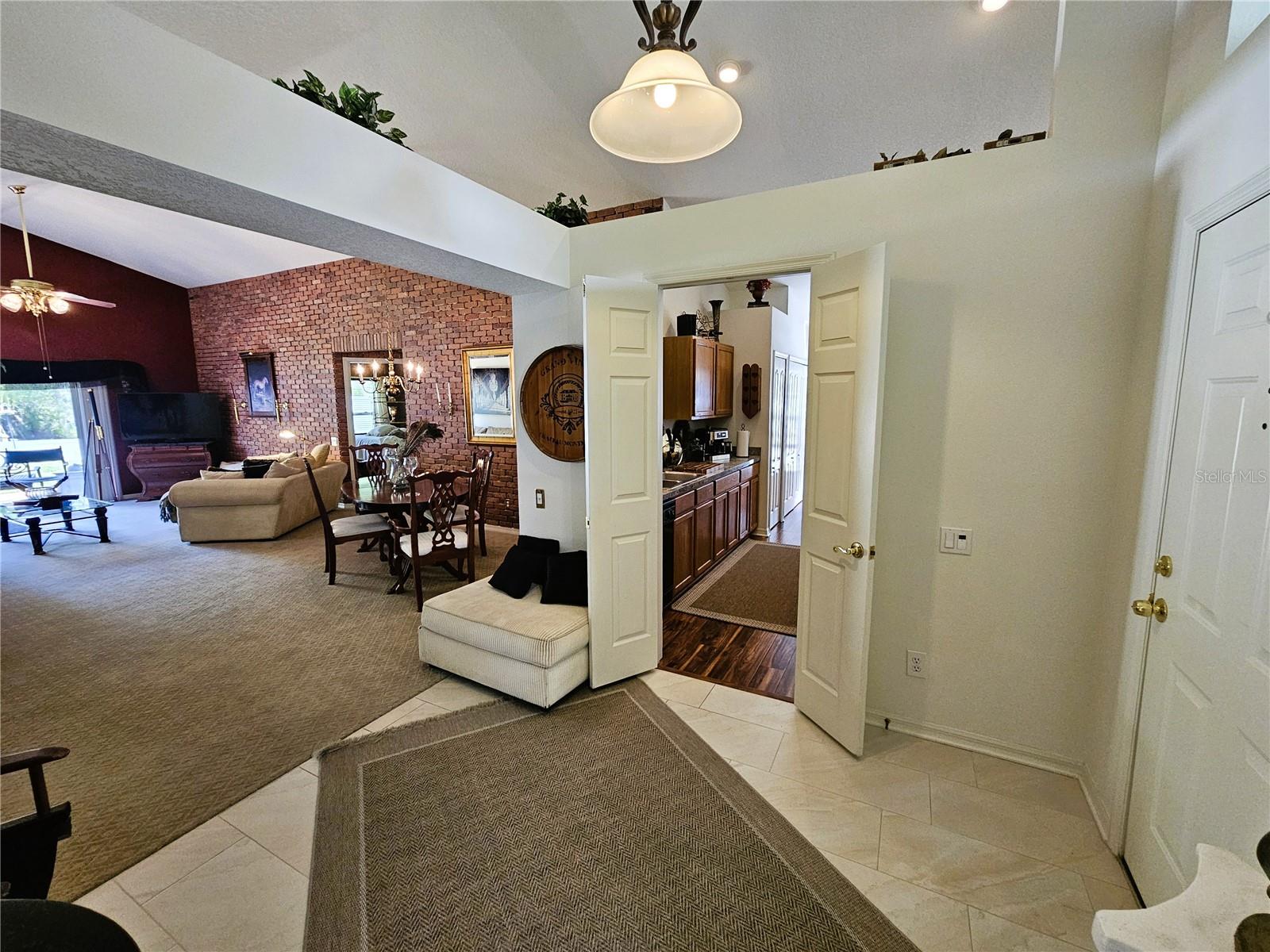 CALUSA TRACE UNIT IX PH II - Residential Lease