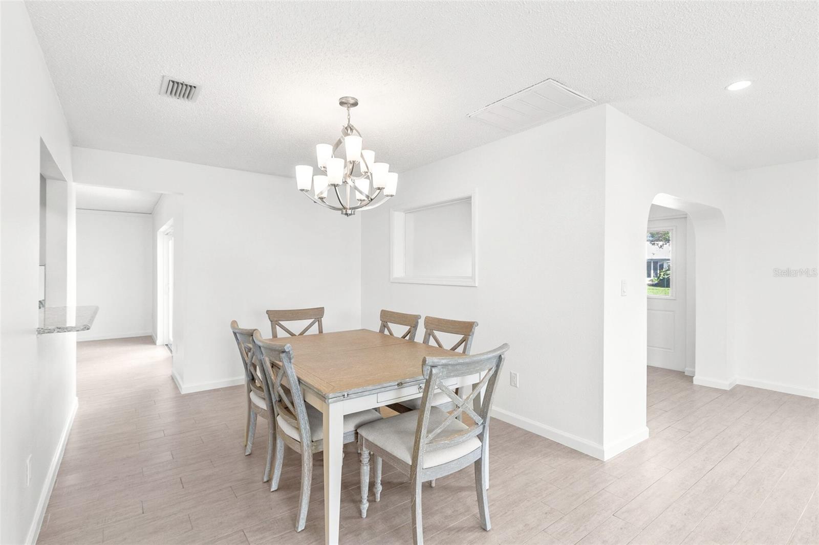 VILLAGE GREEN OF BRADENTON SEC 8 - Residential