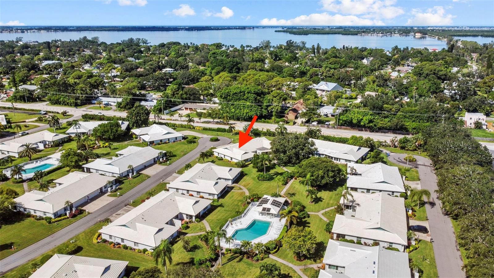 VILLAGE GREEN OF BRADENTON SEC 8 - Residential