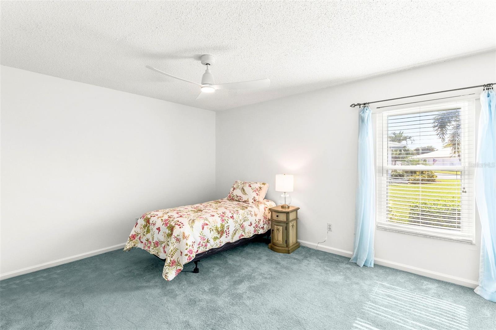 VILLAGE GREEN OF BRADENTON SEC 8 - Residential