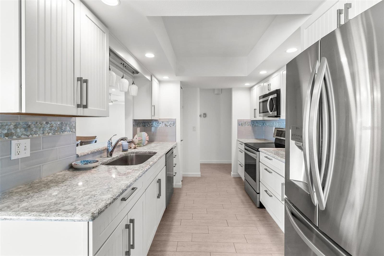 VILLAGE GREEN OF BRADENTON SEC 8 - Residential