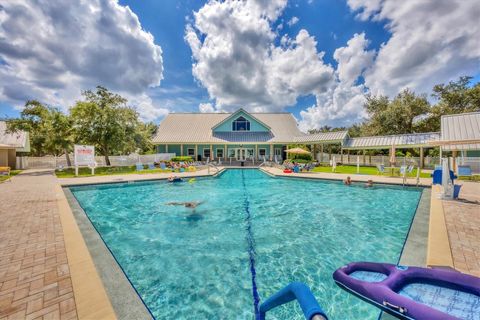 A home in PORT CHARLOTTE