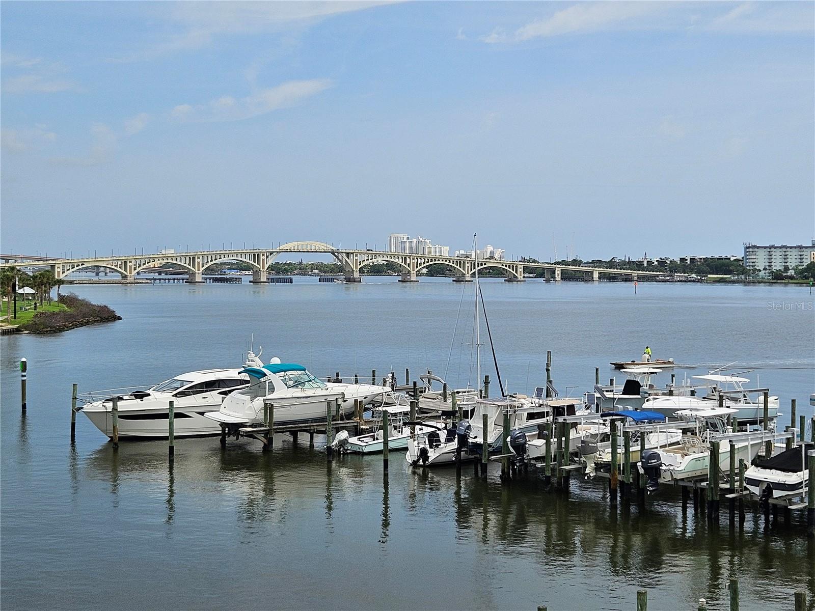 MARINA POINT PH 01 CONDO - Residential