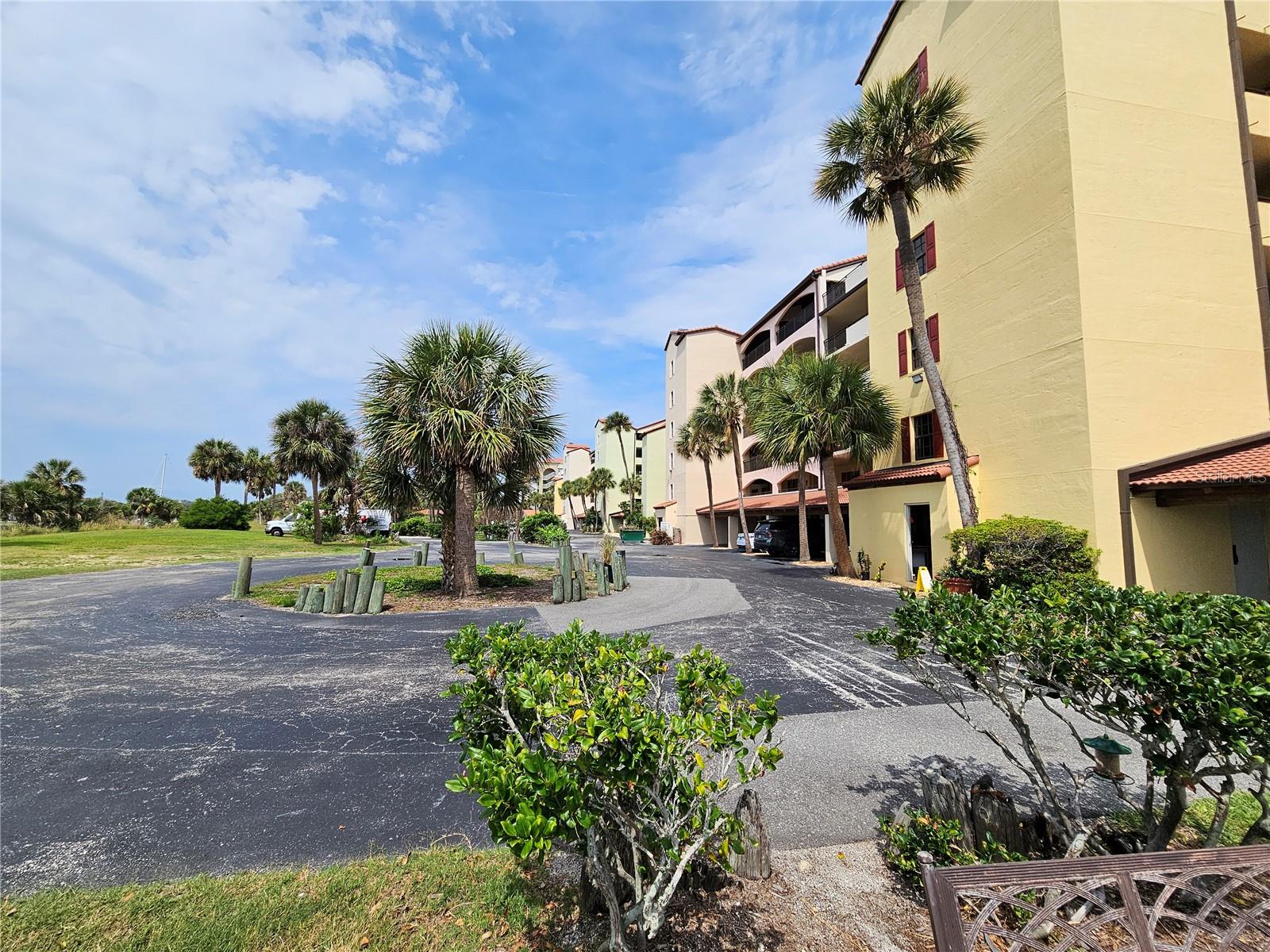 MARINA POINT PH 01 CONDO - Residential