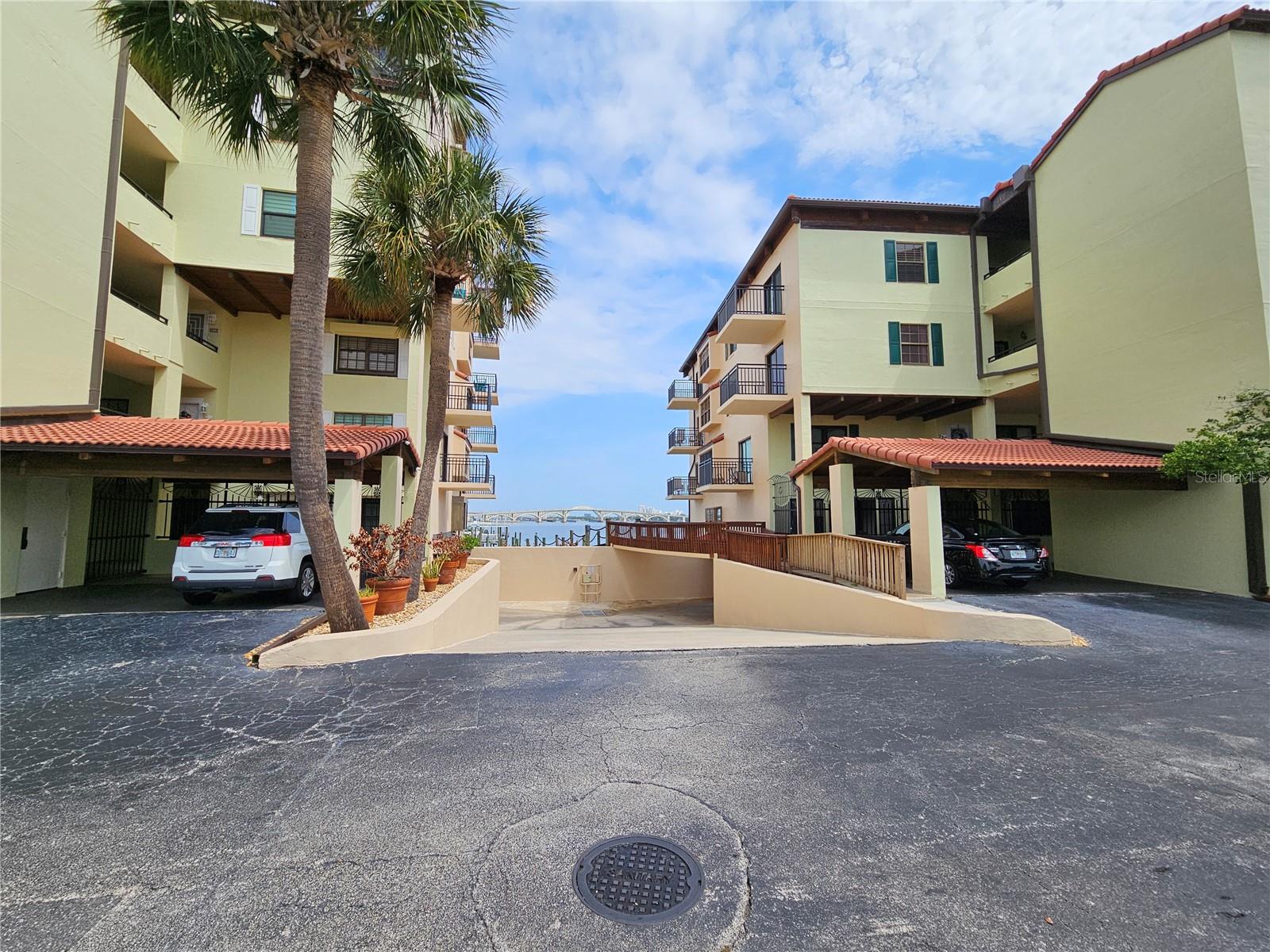 MARINA POINT PH 01 CONDO - Residential