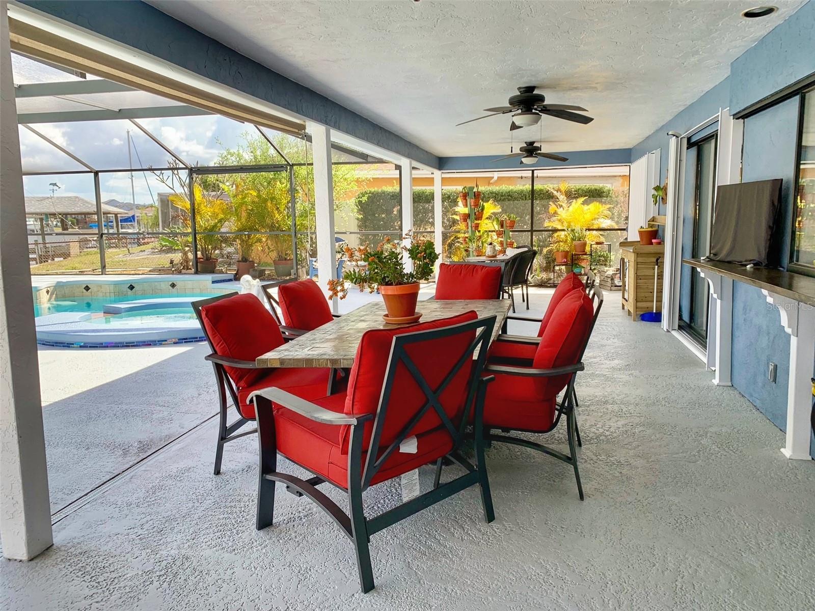 APOLLO BEACH UNIT 13PT PART 1 RESUBDIVISION - Residential