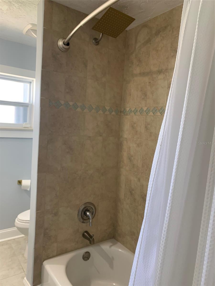 APOLLO BEACH UNIT 13PT PART 1 RESUBDIVISION - Residential