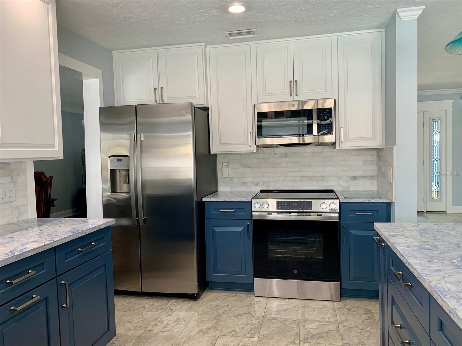 APOLLO BEACH UNIT 13PT PART 1 RESUBDIVISION - Residential