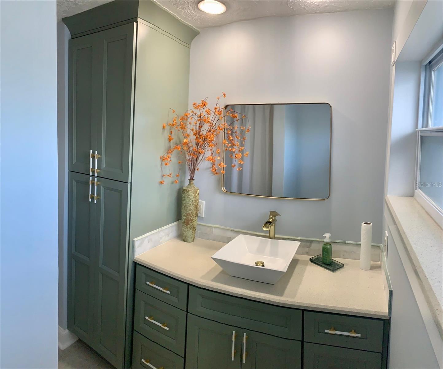 APOLLO BEACH UNIT 13PT PART 1 RESUBDIVISION - Residential