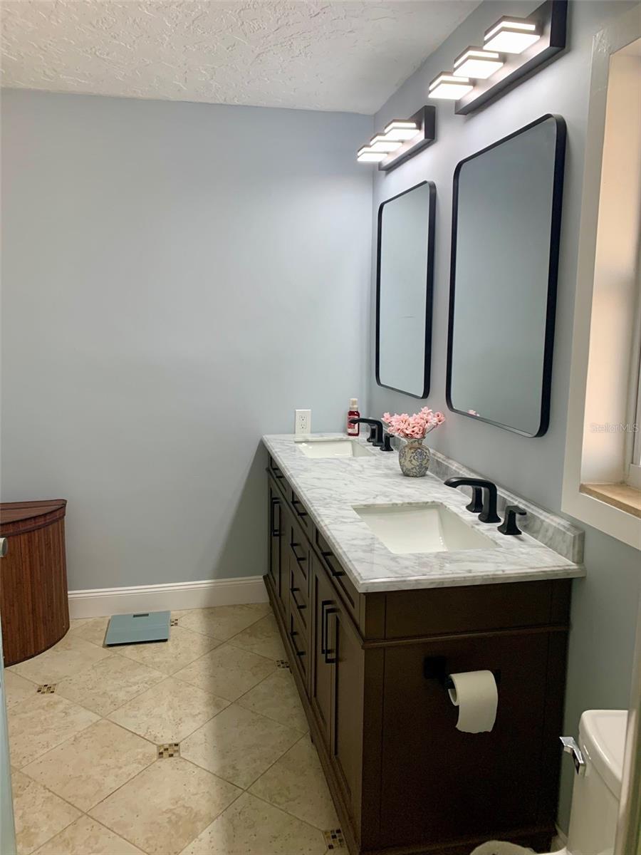 APOLLO BEACH UNIT 13PT PART 1 RESUBDIVISION - Residential