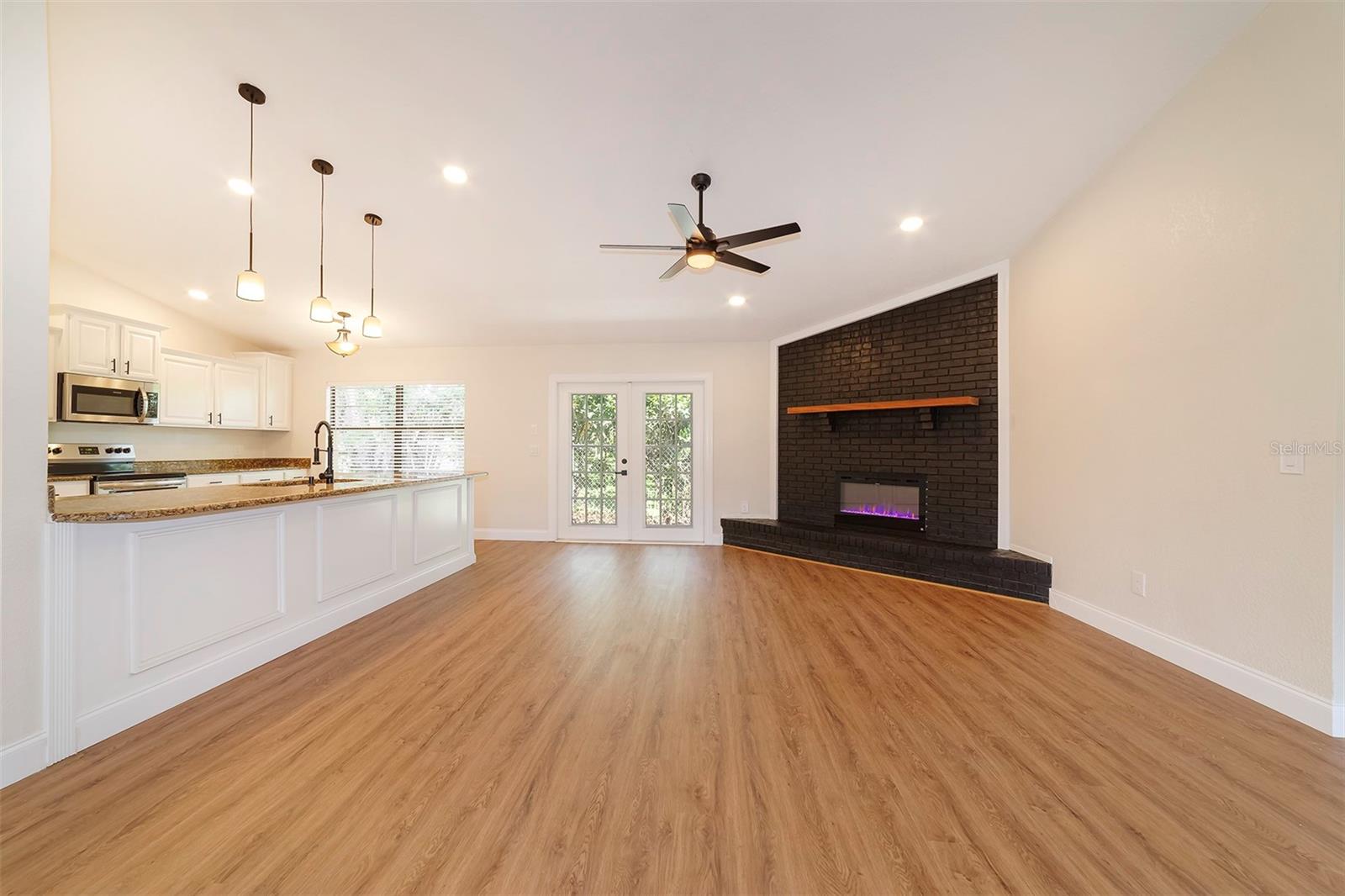 ALANDALE SUB - Residential