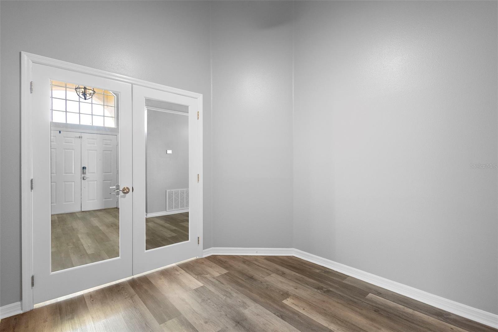 ALTAMONTE LANDING - Residential Lease