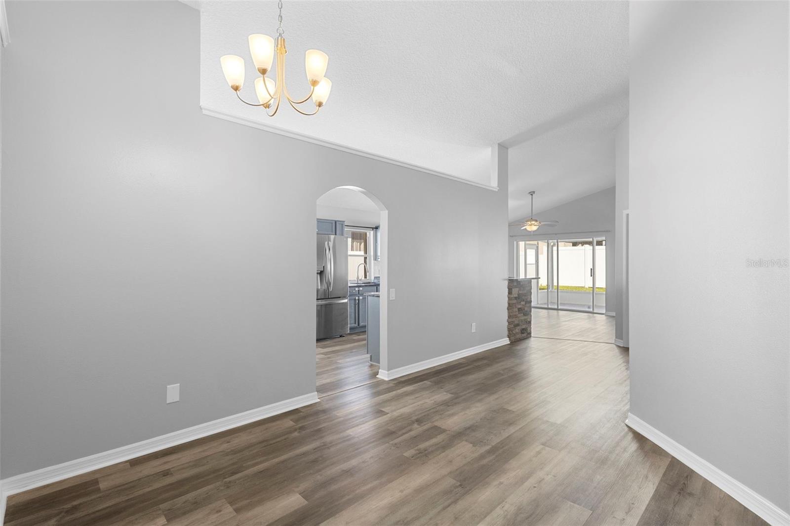 ALTAMONTE LANDING - Residential Lease