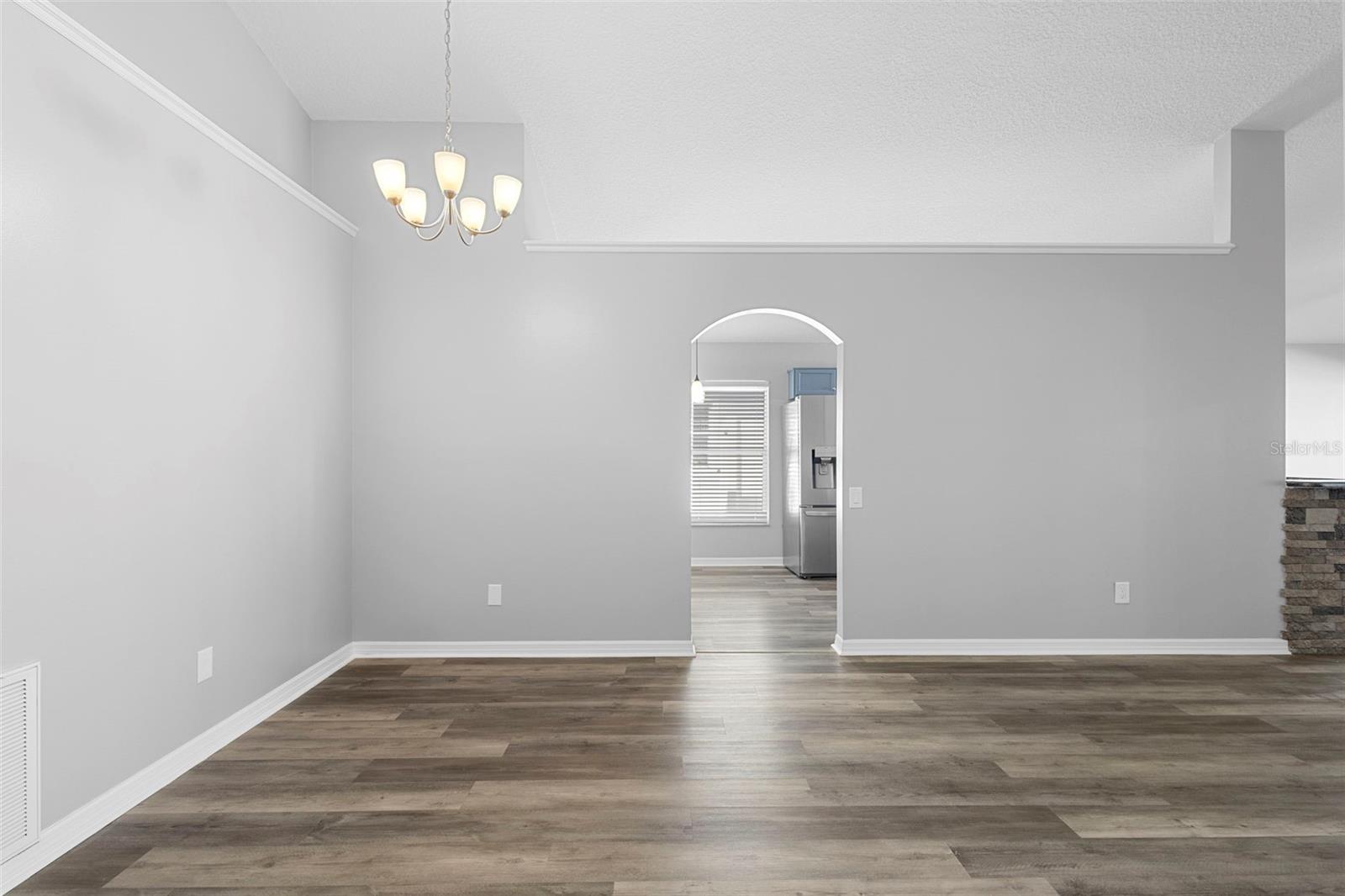 ALTAMONTE LANDING - Residential Lease