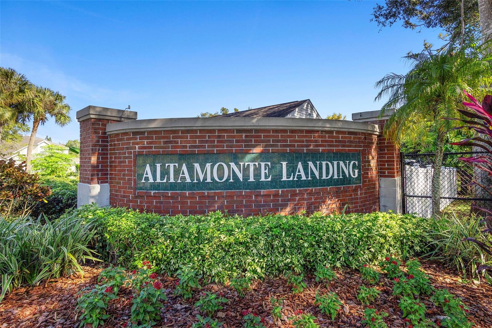 ALTAMONTE LANDING - Residential Lease