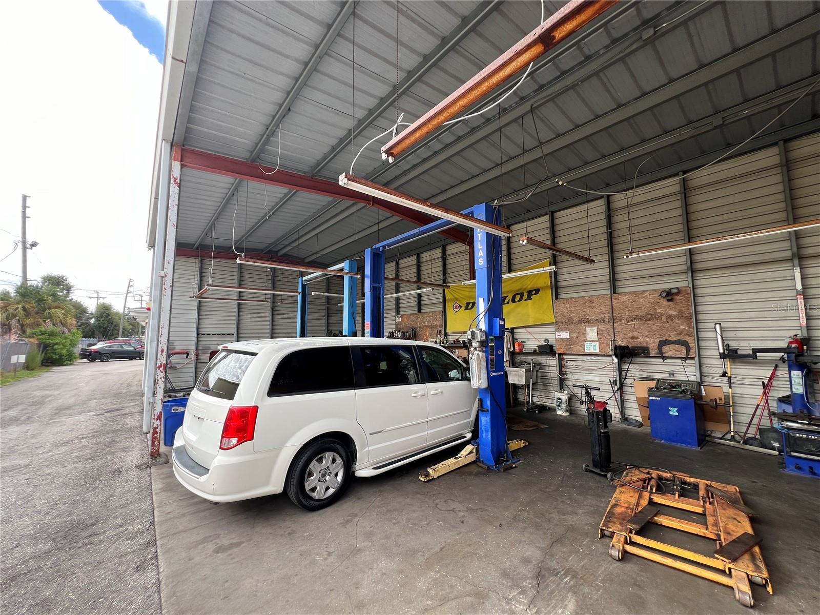 PINELLAS GROVES - Commercial Sale