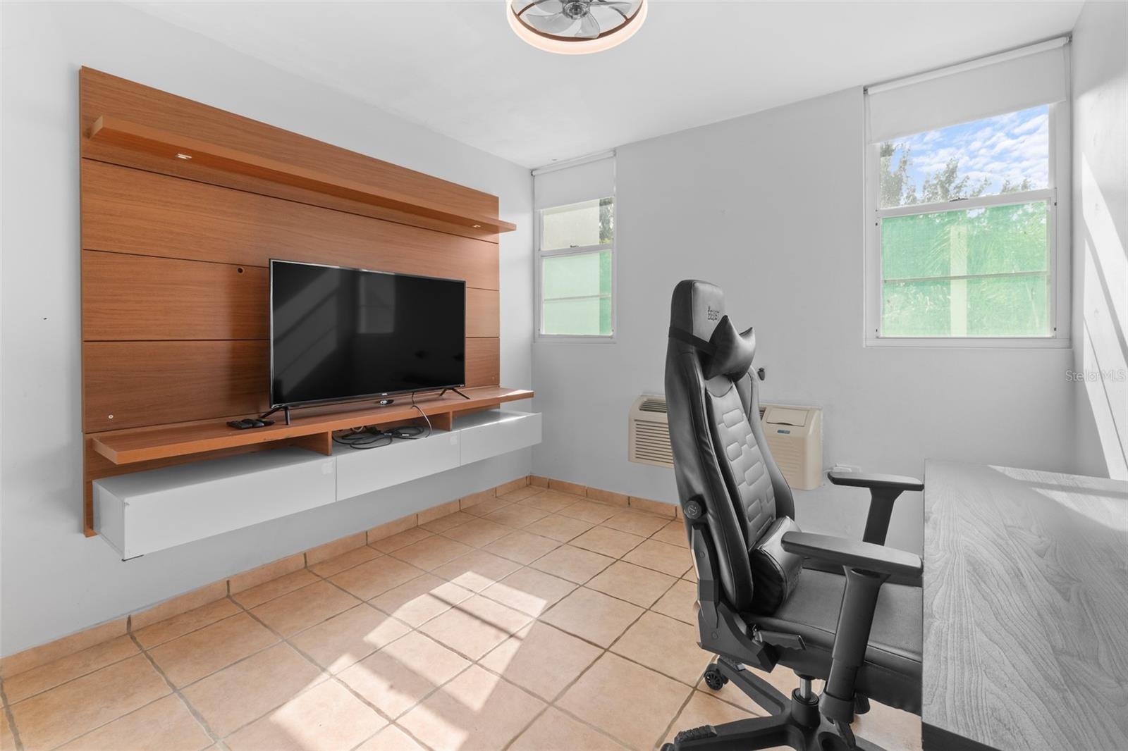 OCEAN POINT - Residential