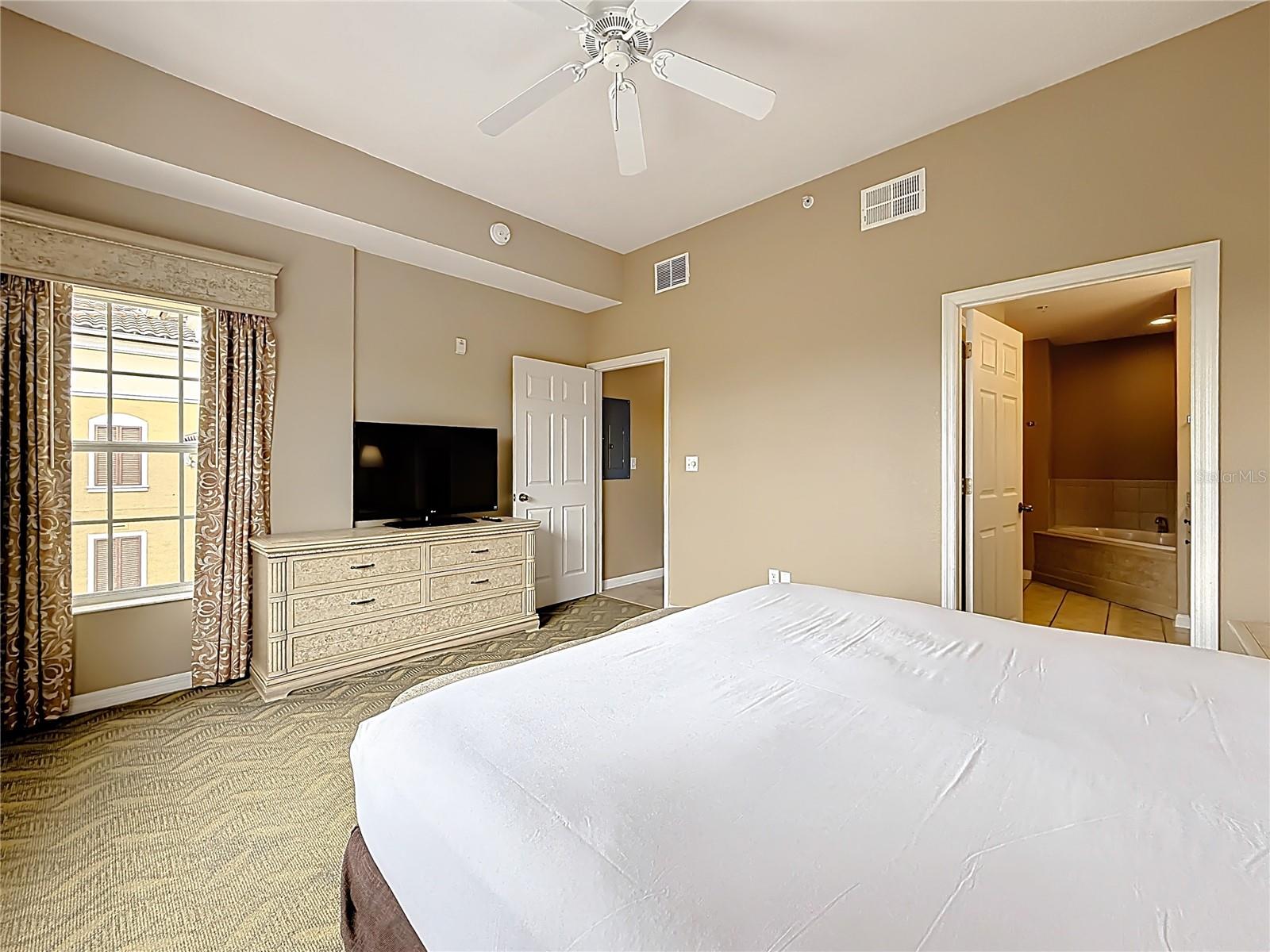 WORLDQUEST RESORT CONDO - Residential