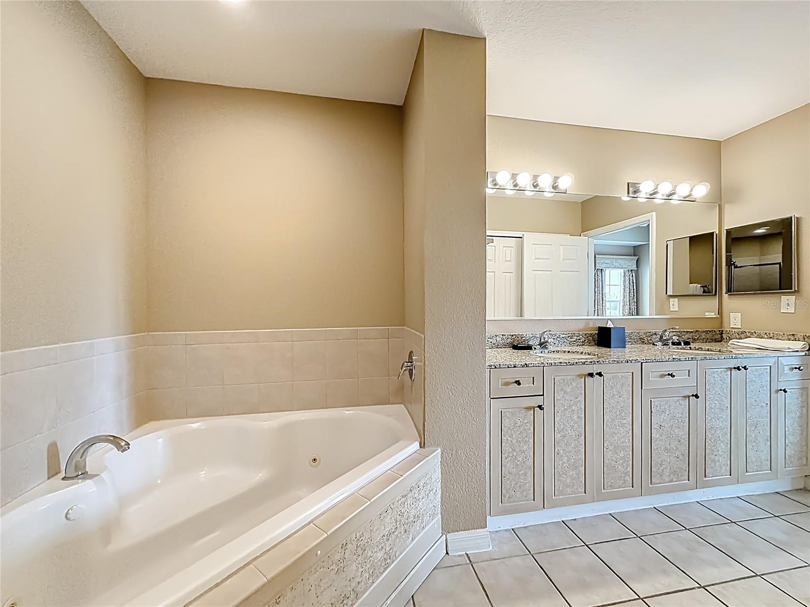 WORLDQUEST RESORT CONDO - Residential