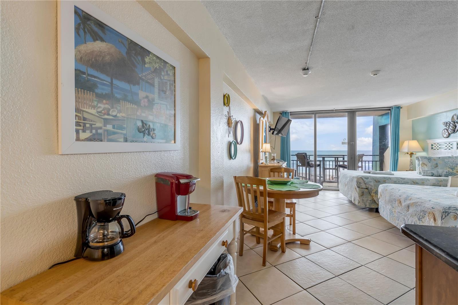 HAWAIIAN INN BEACH RESIDENCE - Residential