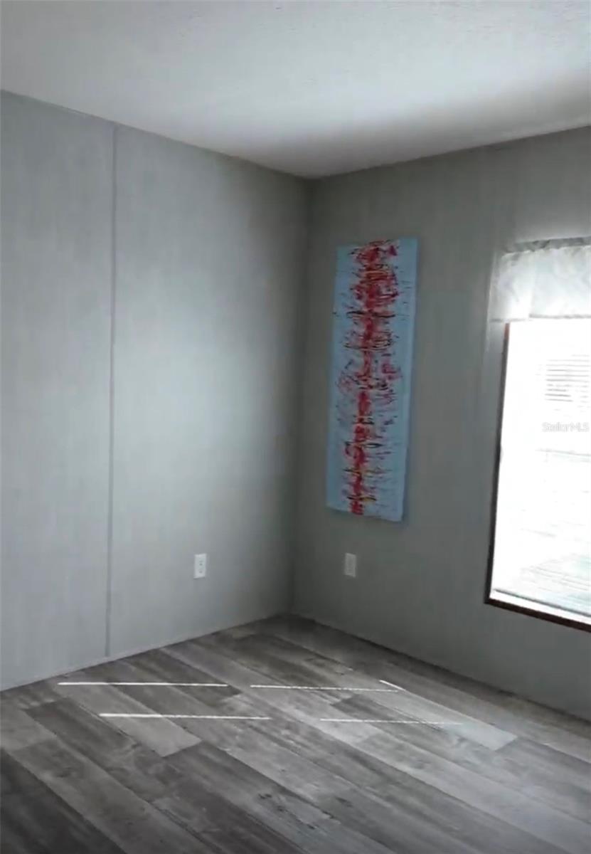 HOLIDAY HEIGHTS UNIT 02 - Residential