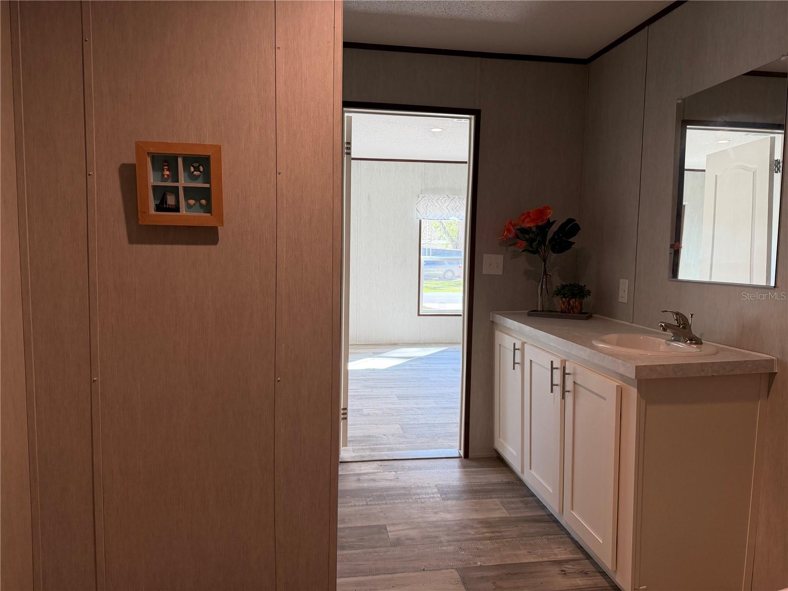 HOLIDAY HEIGHTS UNIT 02 - Residential