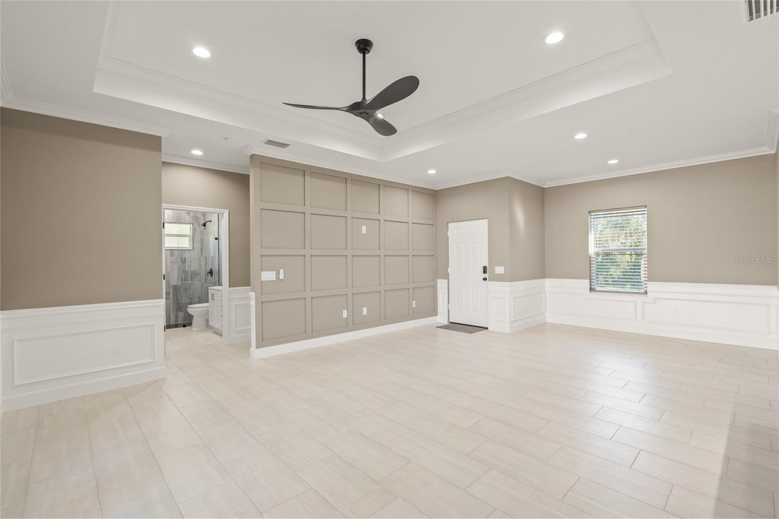 5629 CRENSHAW LANE