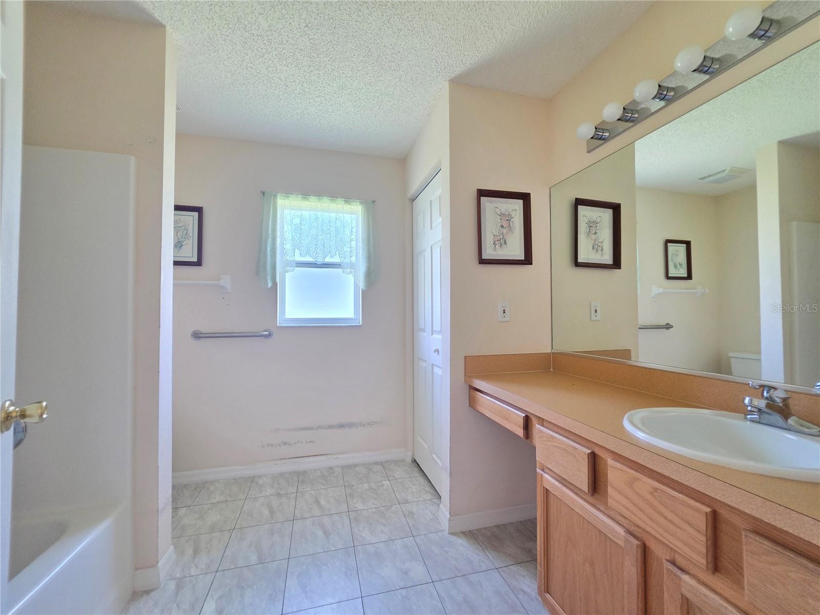SOUTHWEST QUADRANT PH 01-04 - Residential