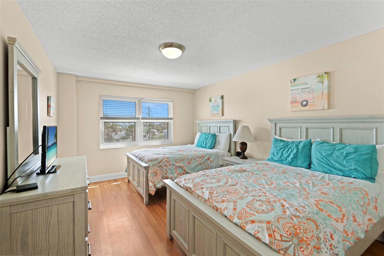 COLLWOOD THE CONDO - Residential