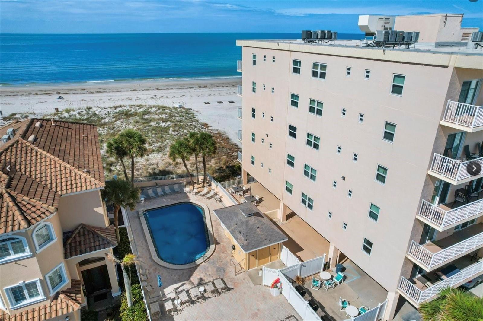 COLLWOOD THE CONDO - Residential