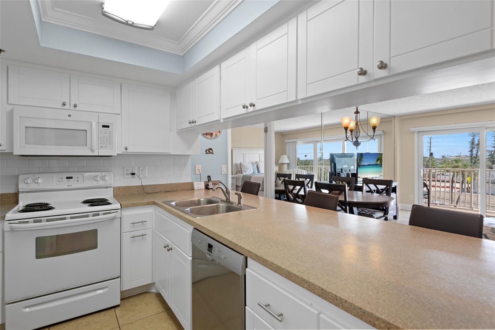 COLLWOOD THE CONDO - Residential