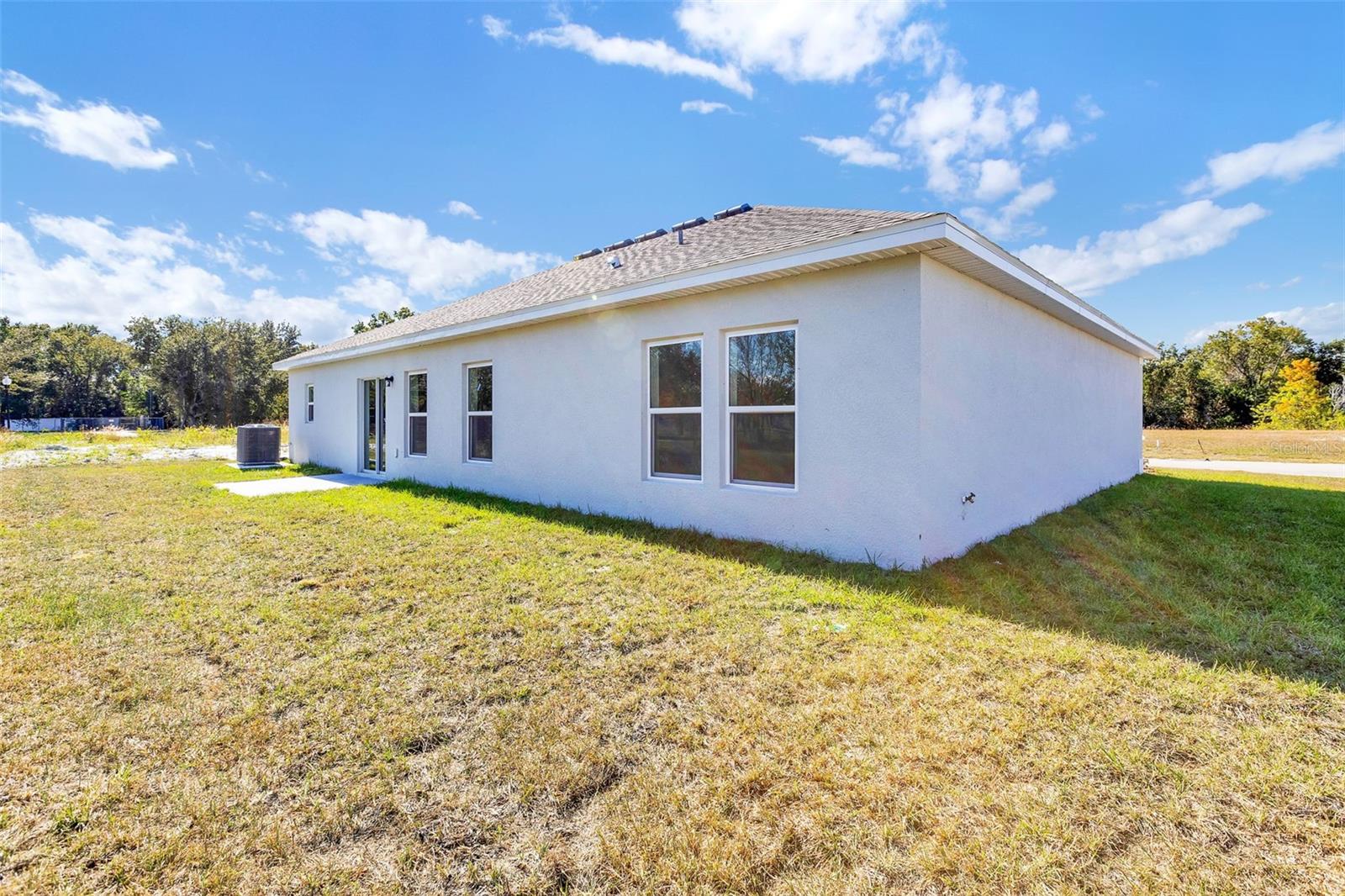 GRAND OAKS ON LAKE DAMON - Residential