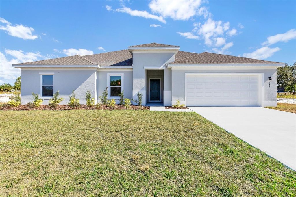 Photo of 636 Grand Oaks Drive, Avon Park, FL 33825 (MLS # C7514506)