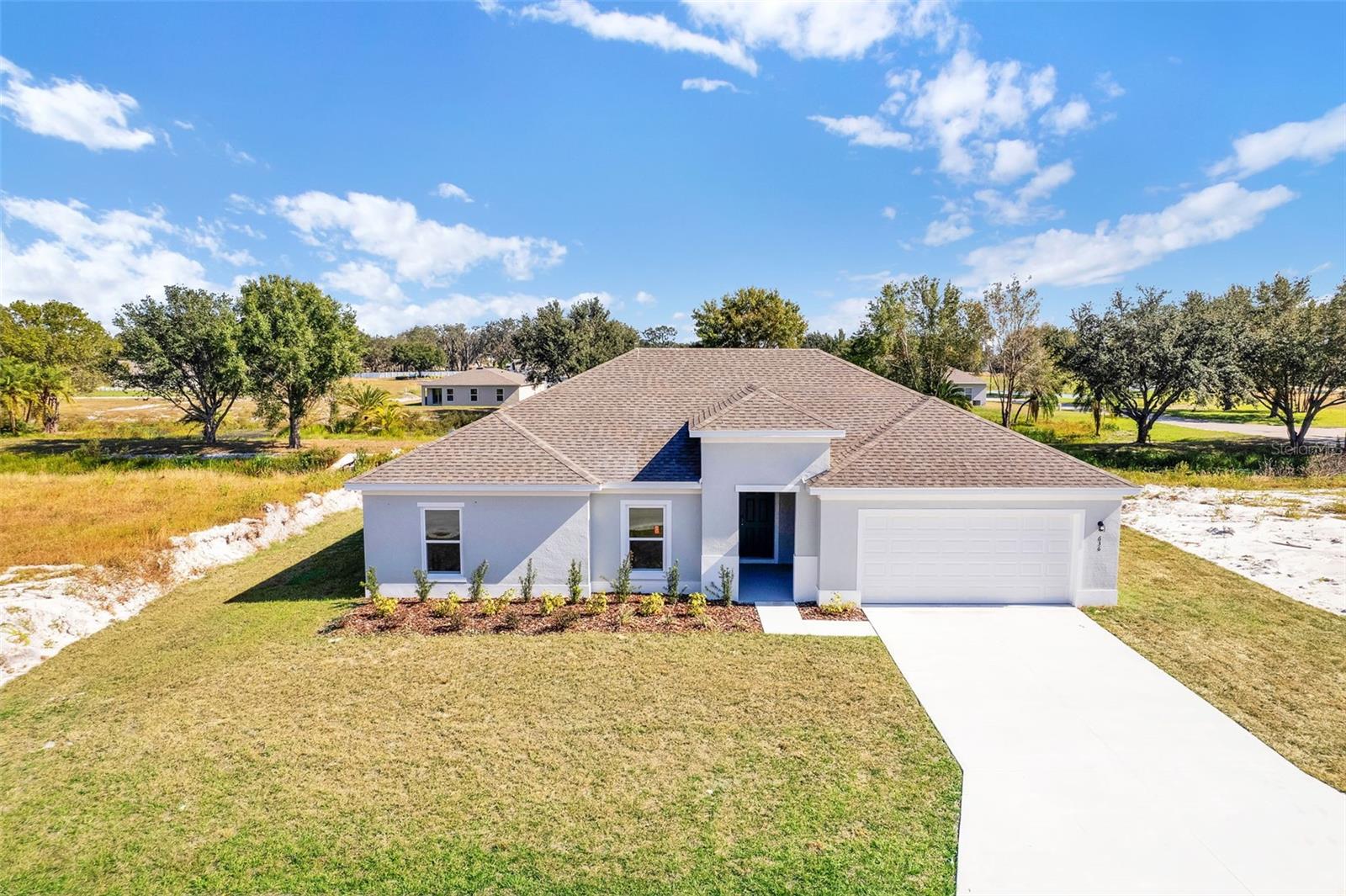GRAND OAKS ON LAKE DAMON - Residential