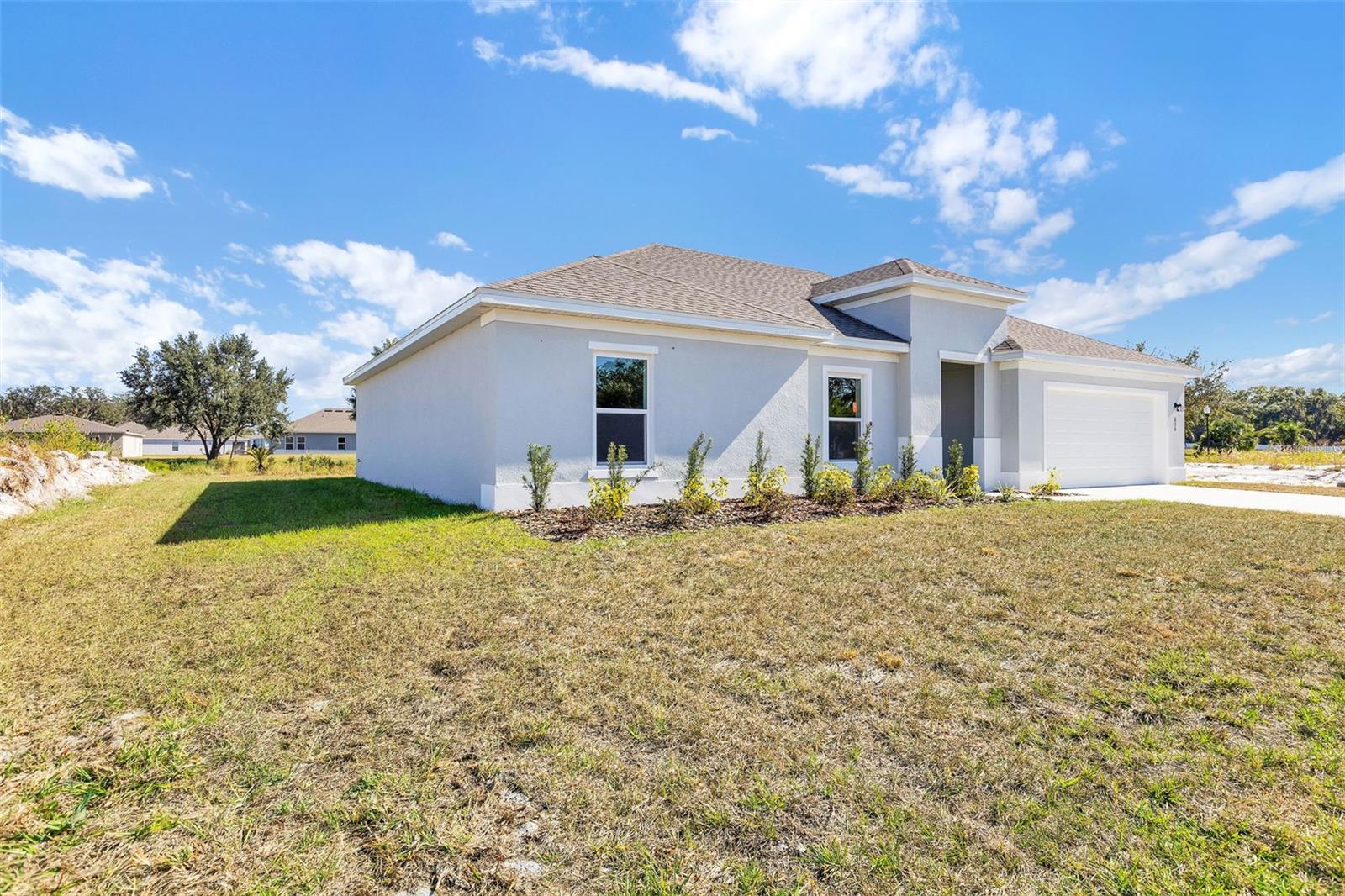 GRAND OAKS ON LAKE DAMON - Residential