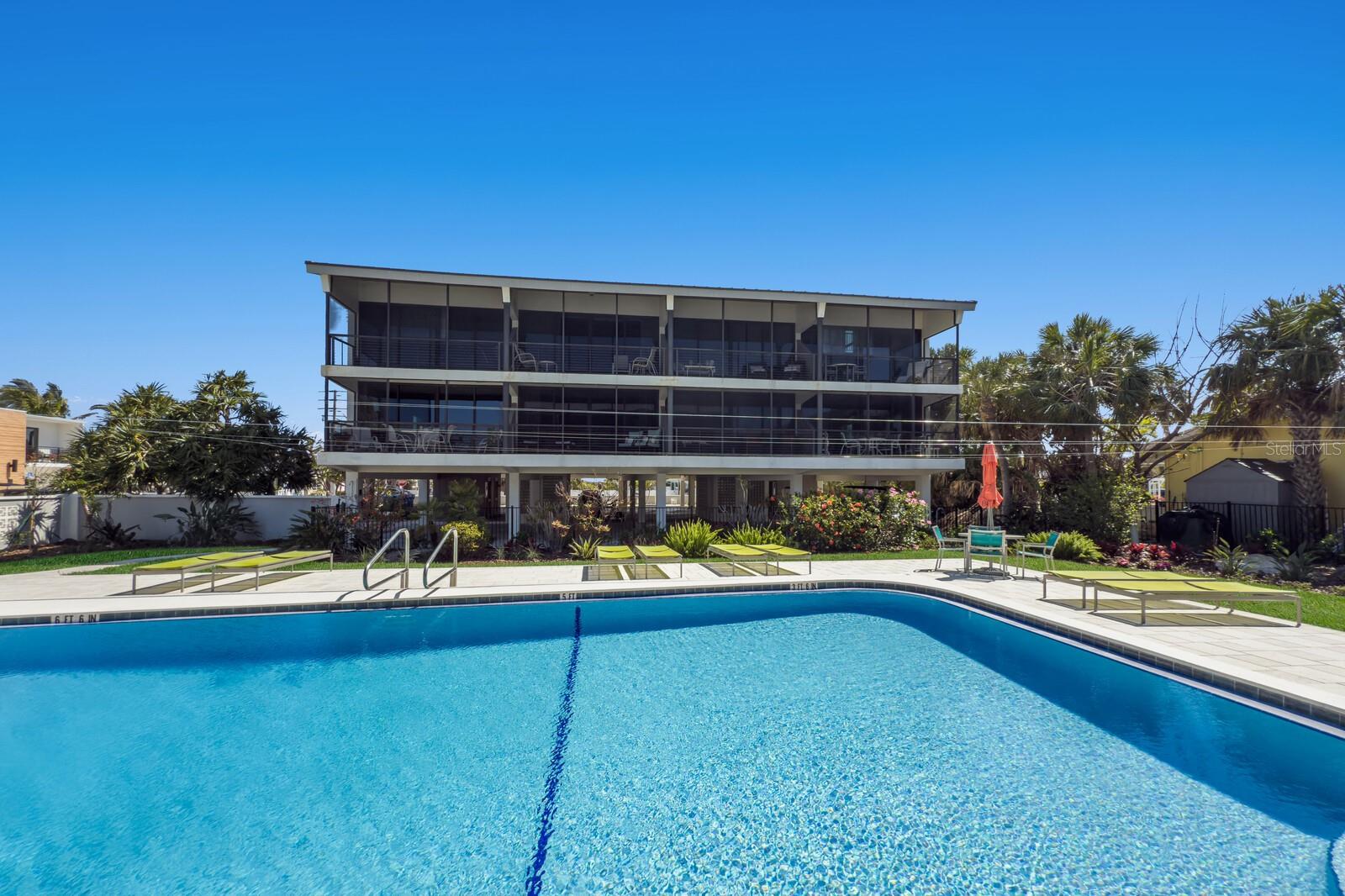 WEST WINDS OF HOLMES BEACH II - Residential
