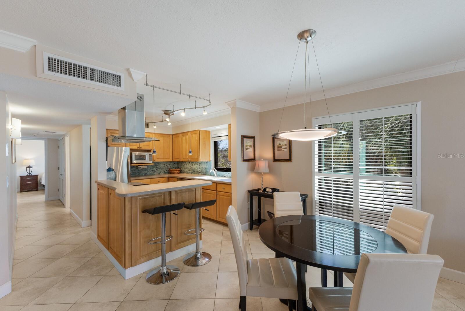 WEST WINDS OF HOLMES BEACH II - Residential