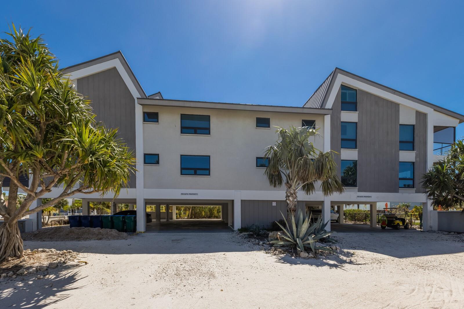 WEST WINDS OF HOLMES BEACH II - Residential