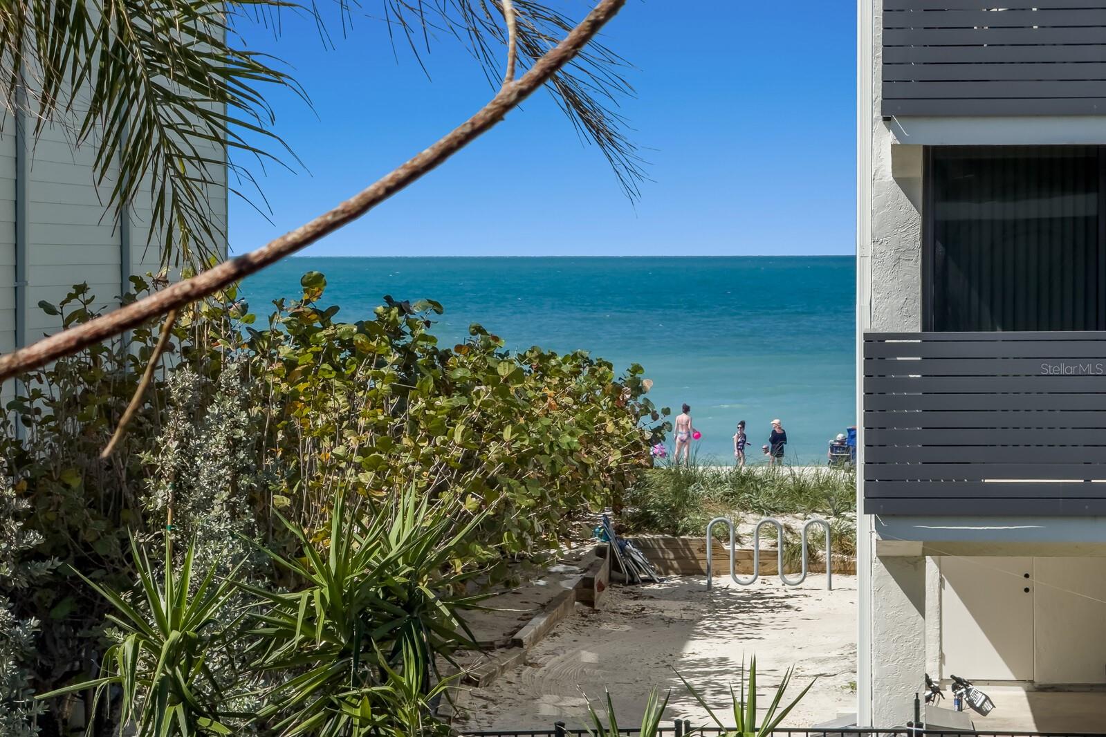 WEST WINDS OF HOLMES BEACH II - Residential
