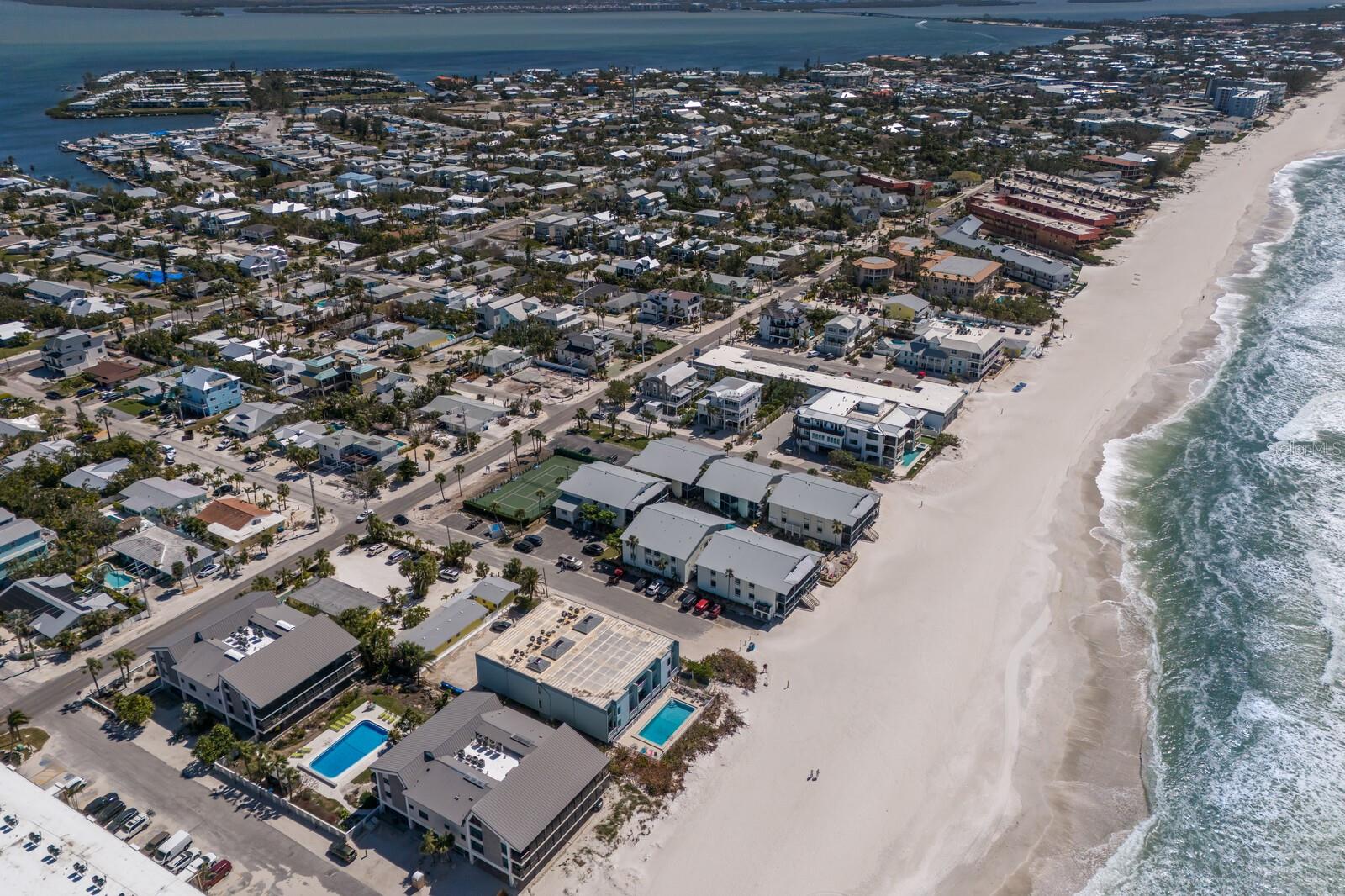 WEST WINDS OF HOLMES BEACH II - Residential