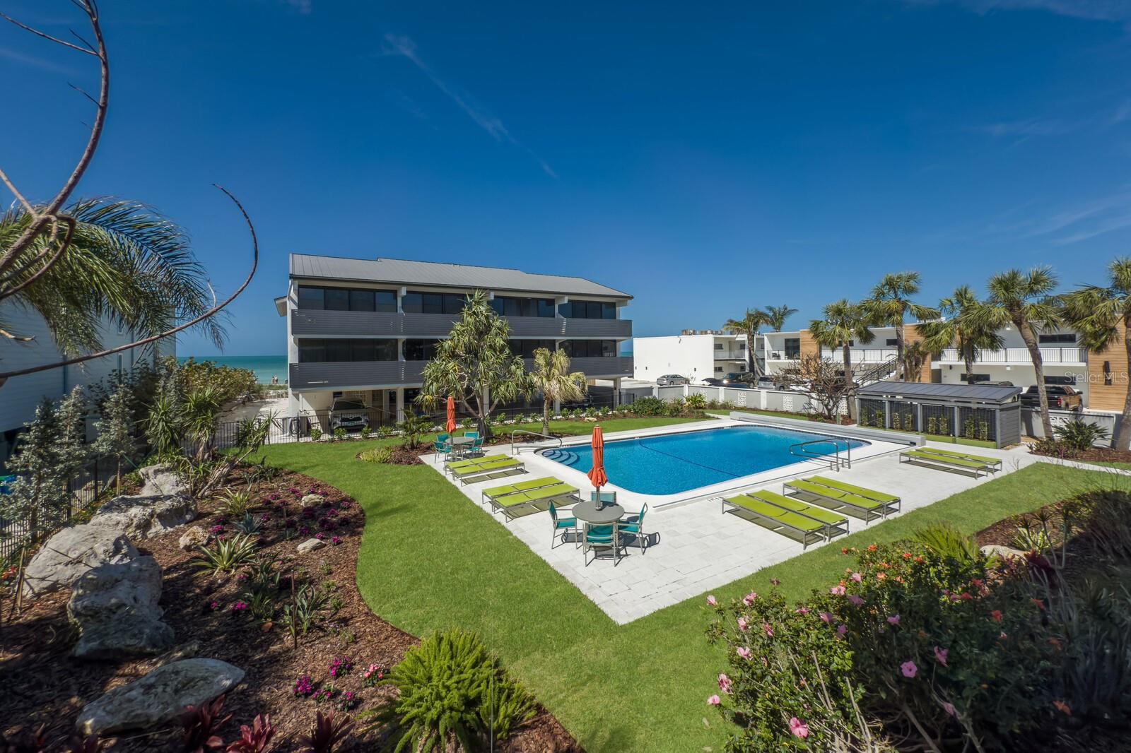 WEST WINDS OF HOLMES BEACH II - Residential