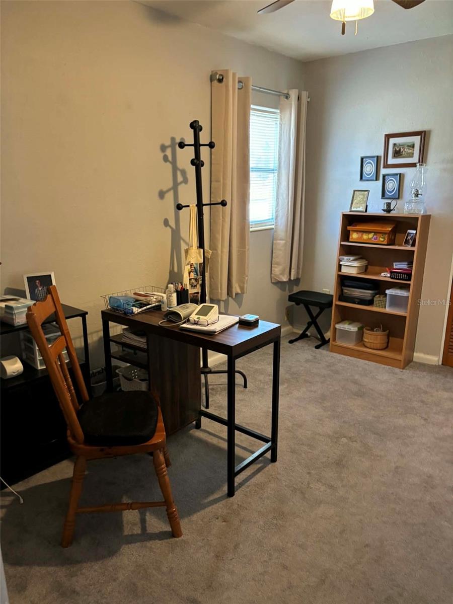 FRUITLAND PARK PARK ACRES - Residential