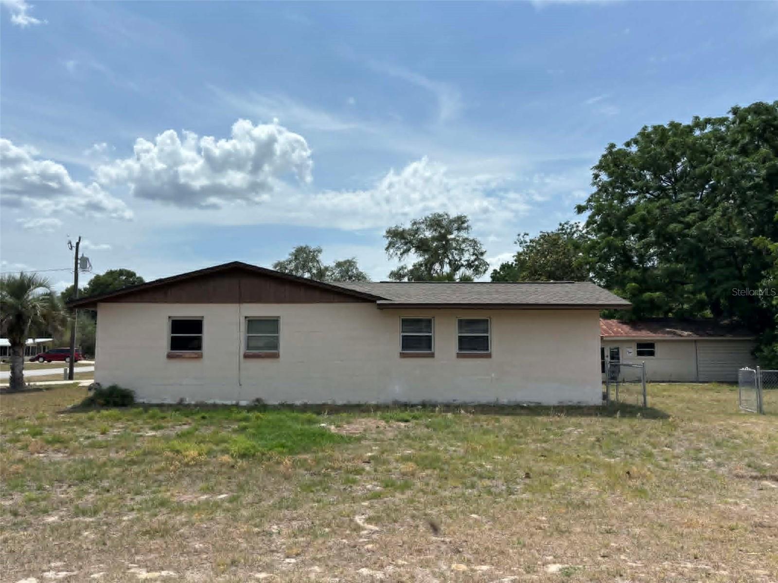 FRUITLAND PARK PARK ACRES - Residential