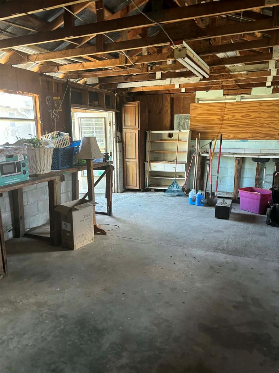 FRUITLAND PARK PARK ACRES - Residential