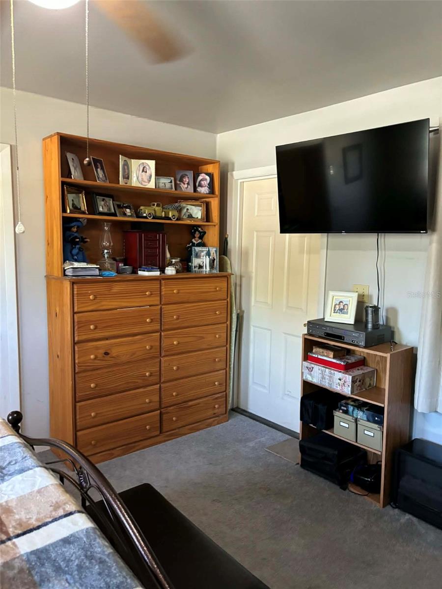 FRUITLAND PARK PARK ACRES - Residential