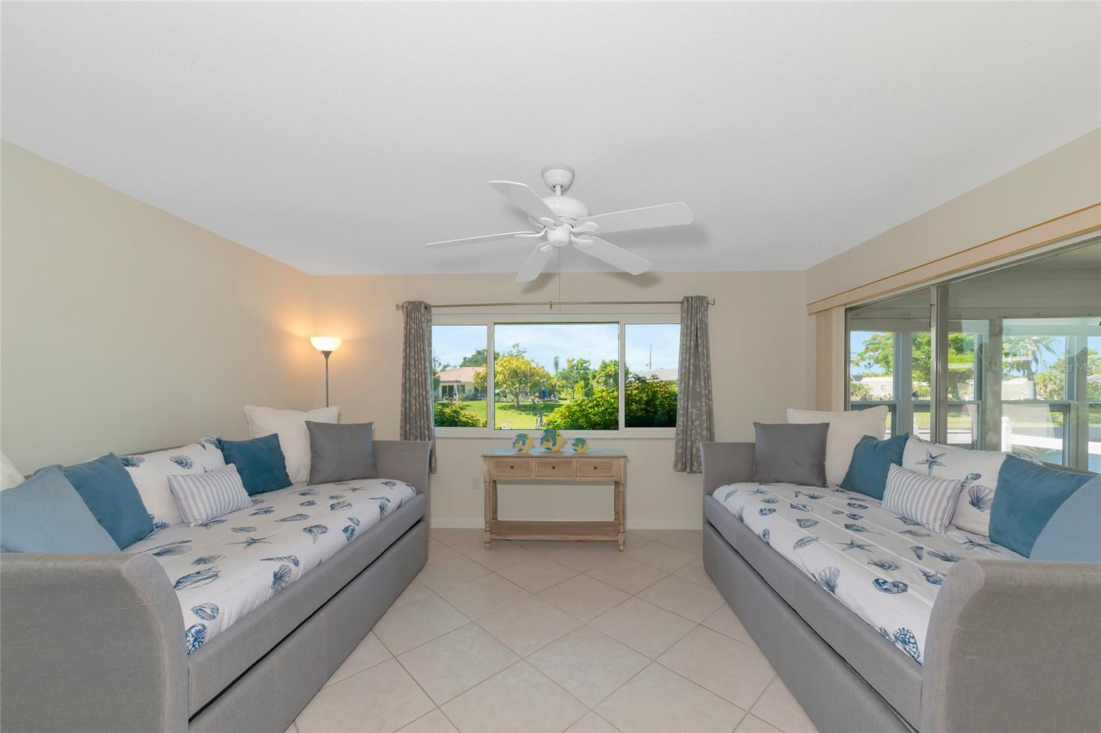 STRATHMORE RIVERSIDE III - Residential