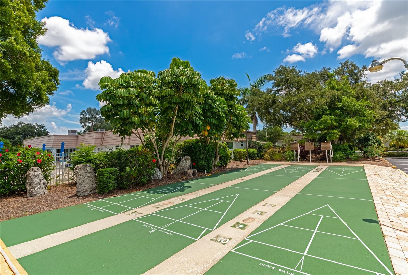 STRATHMORE RIVERSIDE III - Residential