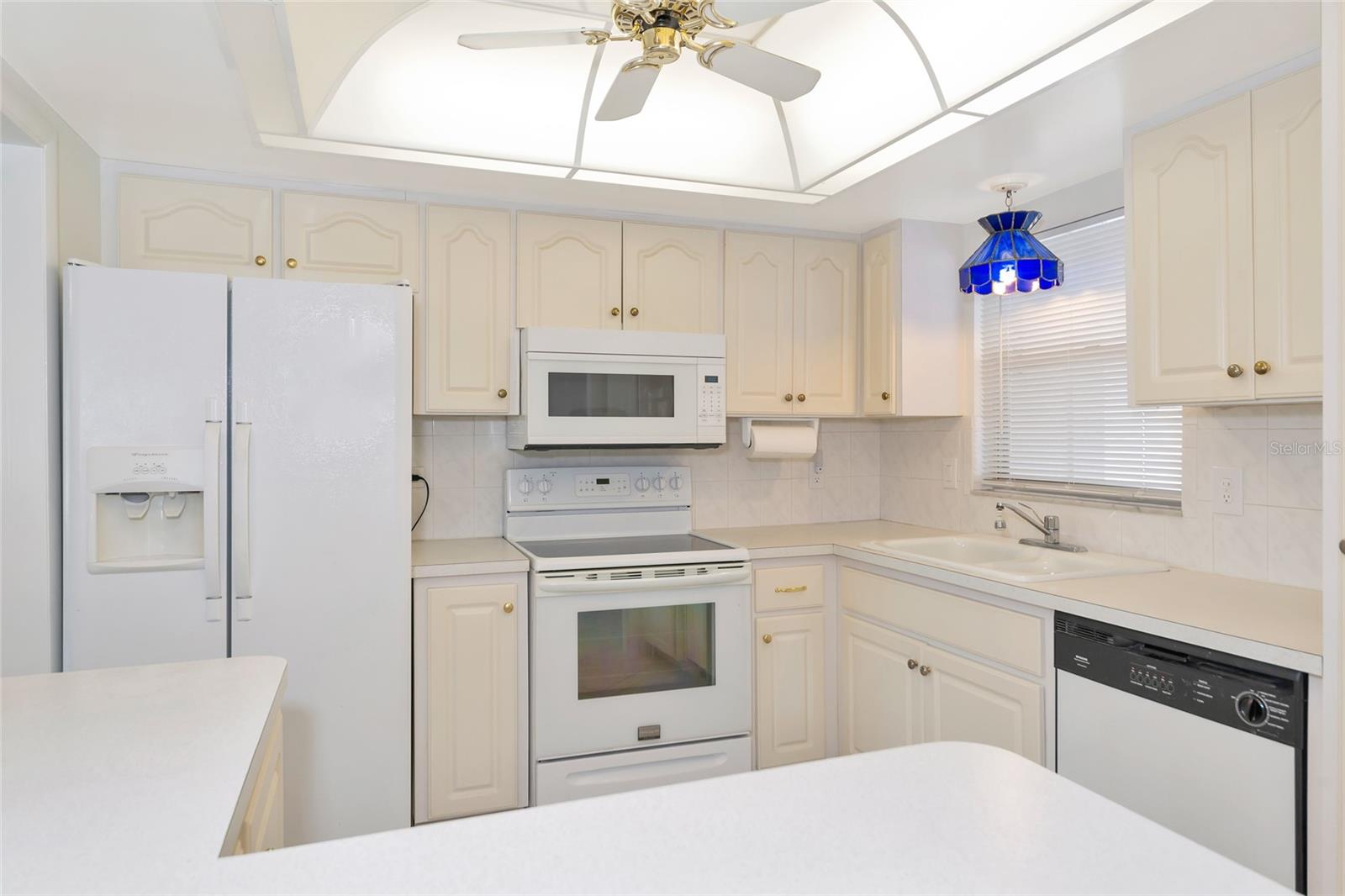 STRATHMORE RIVERSIDE III - Residential