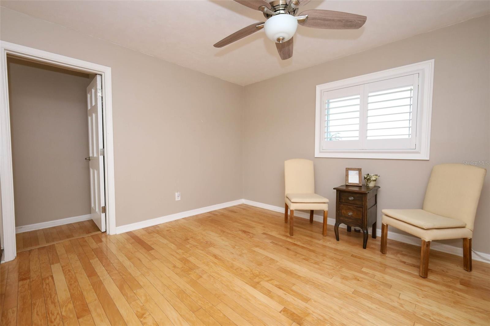 VENEZIA UNIT 04 - Residential