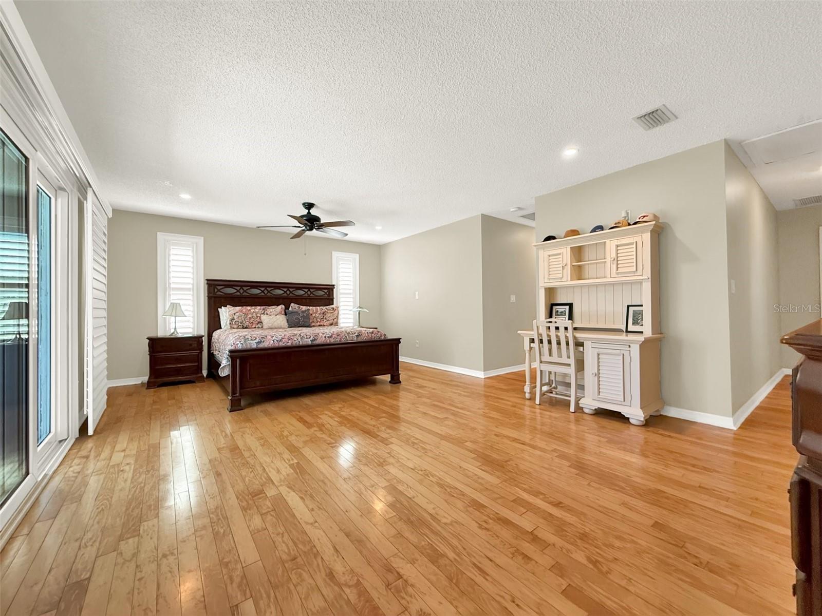 VENEZIA UNIT 04 - Residential